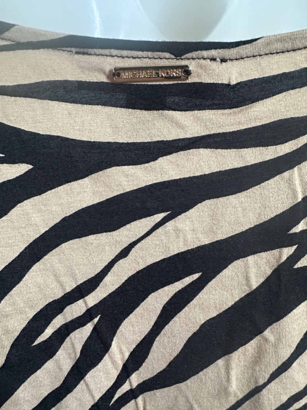 Michael Kors MK Beige and Black Zebra Tiger Stripe Long Sleeve Top Small S NWT - Picture 6 of 7